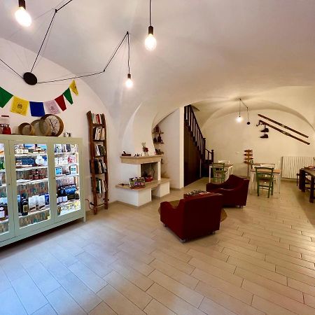 ラクイラ Il Bivacco Del Duomo Bed & Breakfast エクステリア 写真