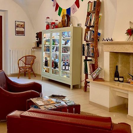 ラクイラ Il Bivacco Del Duomo Bed & Breakfast エクステリア 写真