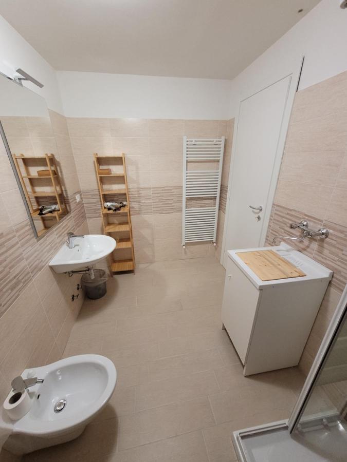 ラクイラ Il Bivacco Del Duomo Bed & Breakfast エクステリア 写真