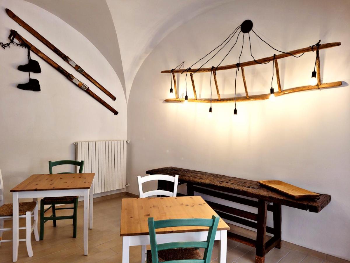 ラクイラ Il Bivacco Del Duomo Bed & Breakfast エクステリア 写真