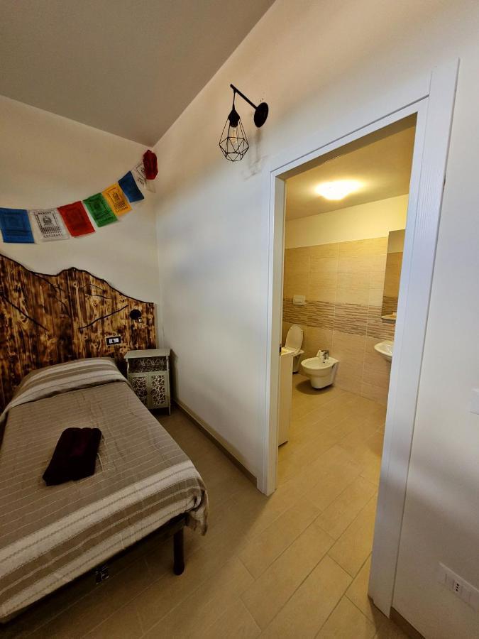 ラクイラ Il Bivacco Del Duomo Bed & Breakfast エクステリア 写真