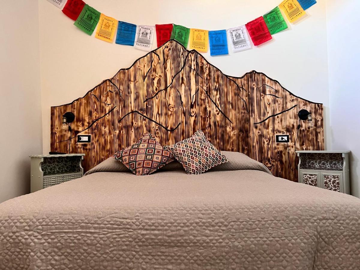 ラクイラ Il Bivacco Del Duomo Bed & Breakfast エクステリア 写真