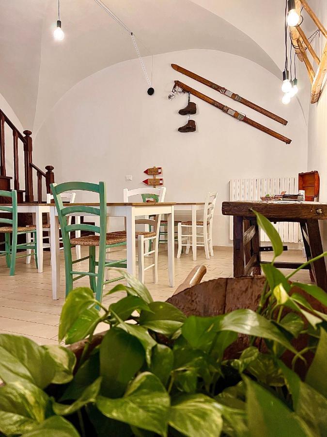 ラクイラ Il Bivacco Del Duomo Bed & Breakfast エクステリア 写真