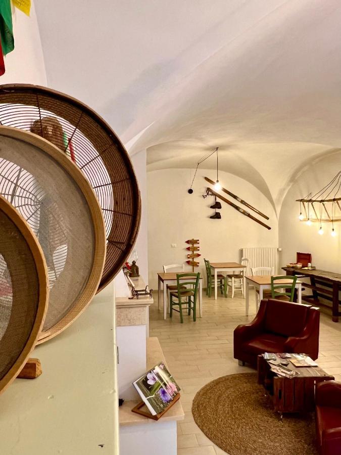 ラクイラ Il Bivacco Del Duomo Bed & Breakfast エクステリア 写真
