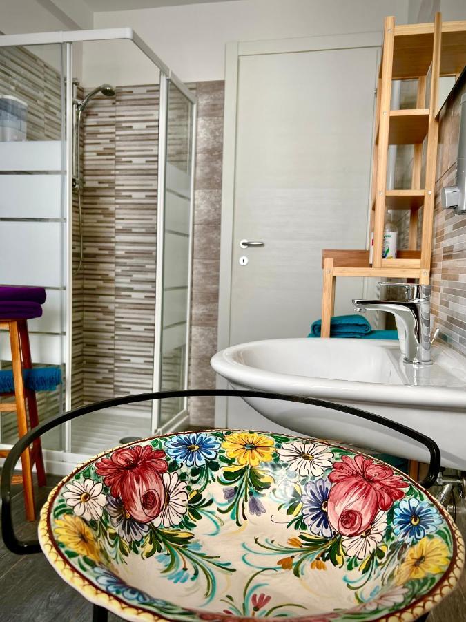 ラクイラ Il Bivacco Del Duomo Bed & Breakfast エクステリア 写真