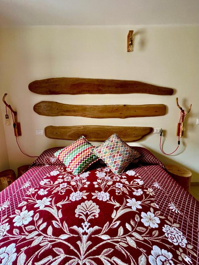 ラクイラ Il Bivacco Del Duomo Bed & Breakfast エクステリア 写真